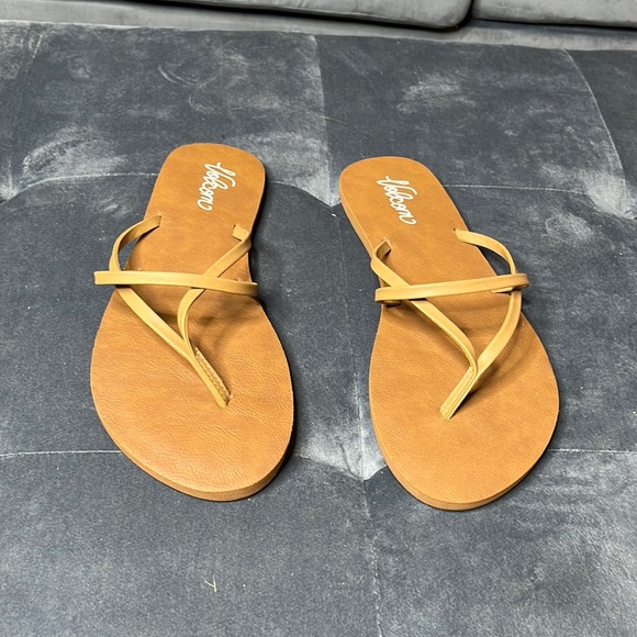 Brown Sandals - Picture 1 of 1